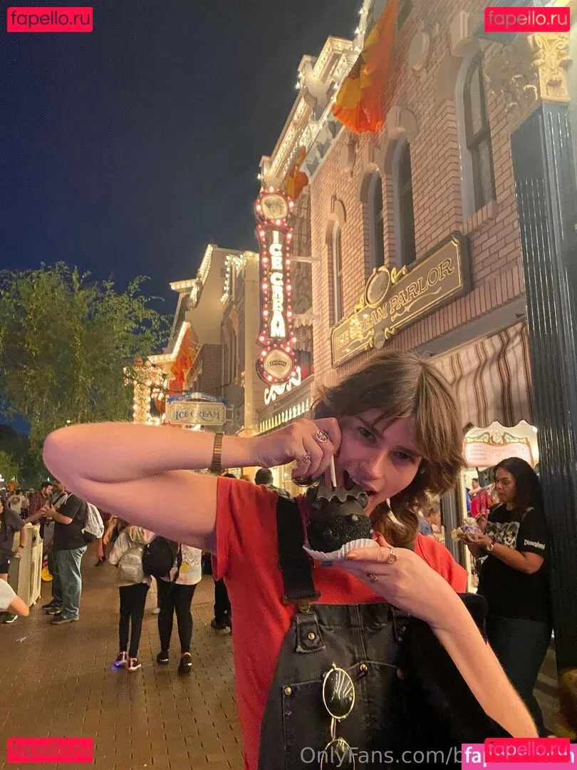 bonnierides Onlyfans Photo Gallery 