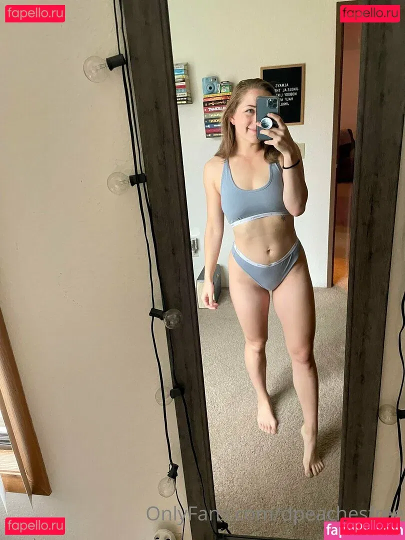 dpeachesfree Onlyfans Photo Gallery 