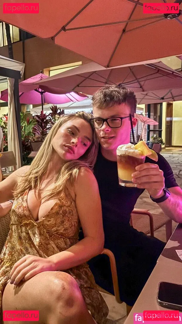 natalie.r Onlyfans Photo Gallery 