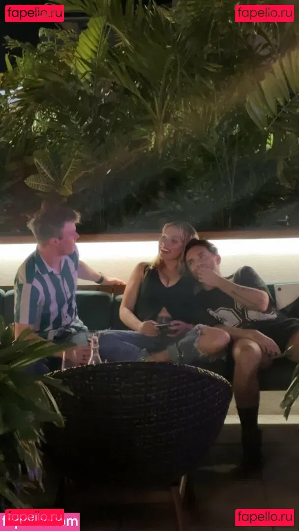 natalie.r Onlyfans Photo Gallery 