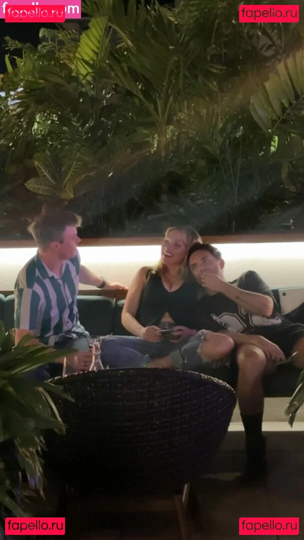 natalie.r Onlyfans Photo Gallery 