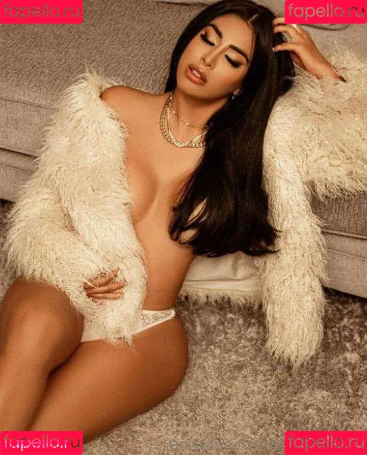 Kim Shantal Onlyfans Photo Gallery 