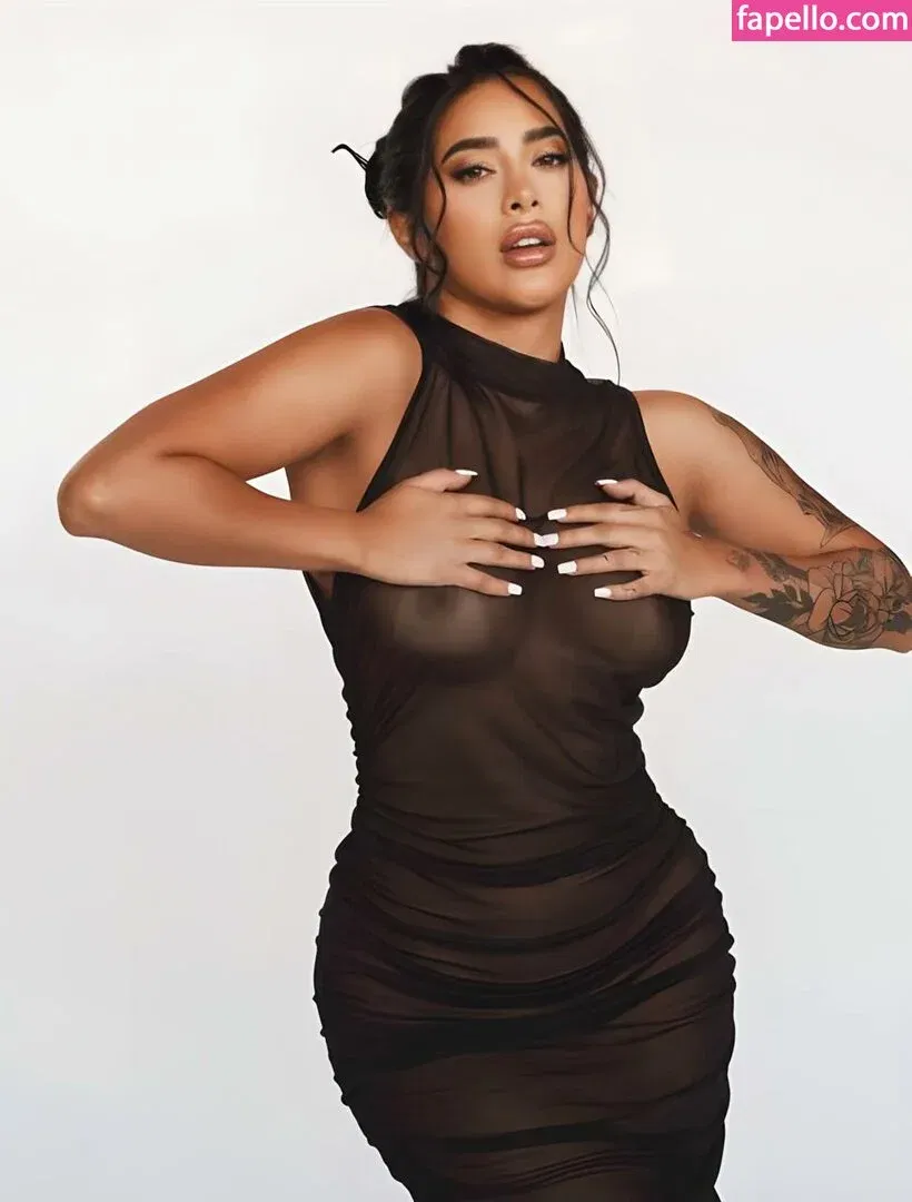 Kim Shantal Onlyfans Photo Gallery 