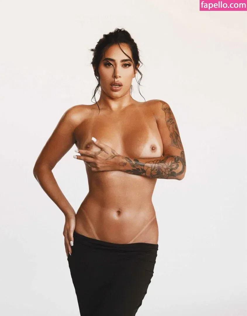 Kim Shantal Onlyfans Photo Gallery 