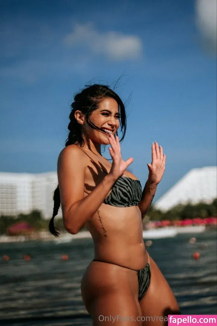 Kim Shantal Onlyfans Photo Gallery 