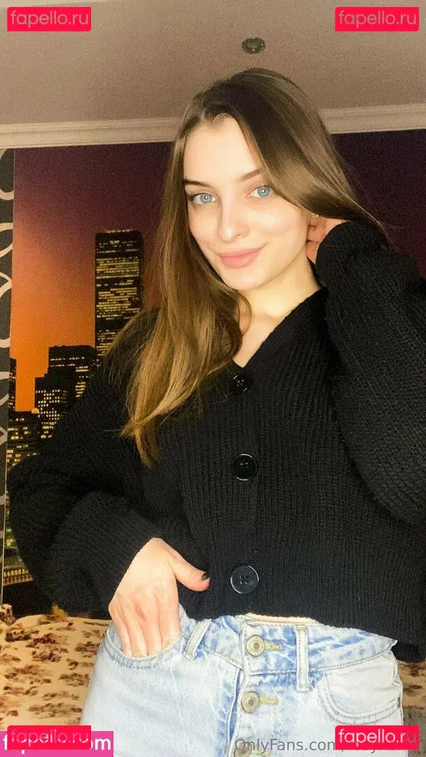 rosyxoxox Onlyfans Photo Gallery 