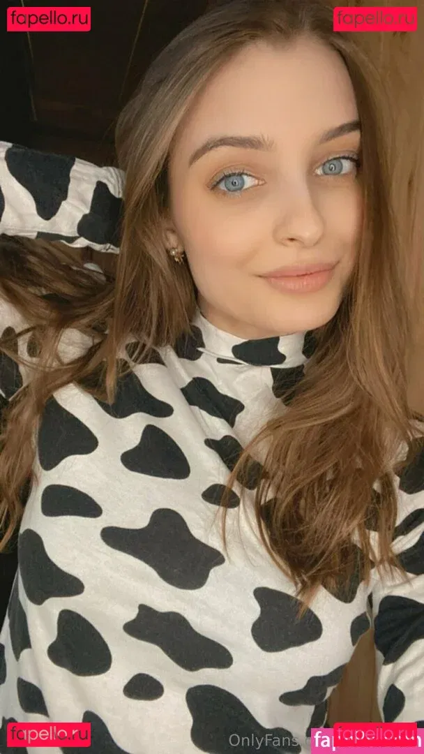 rosyxoxox Onlyfans Photo Gallery 