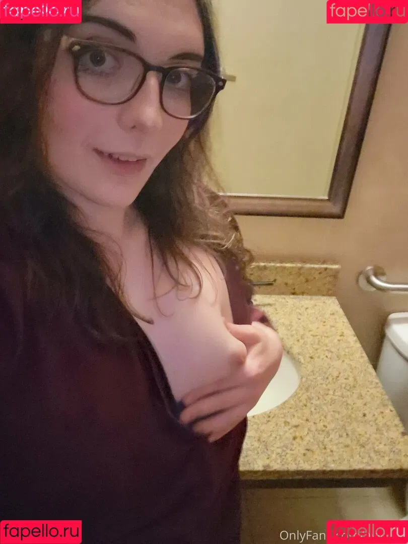 ayyplus Onlyfans Photo Gallery 