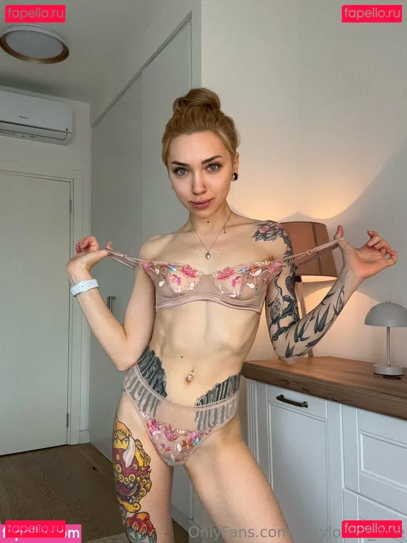 roxyloove_free Onlyfans Photo Gallery 