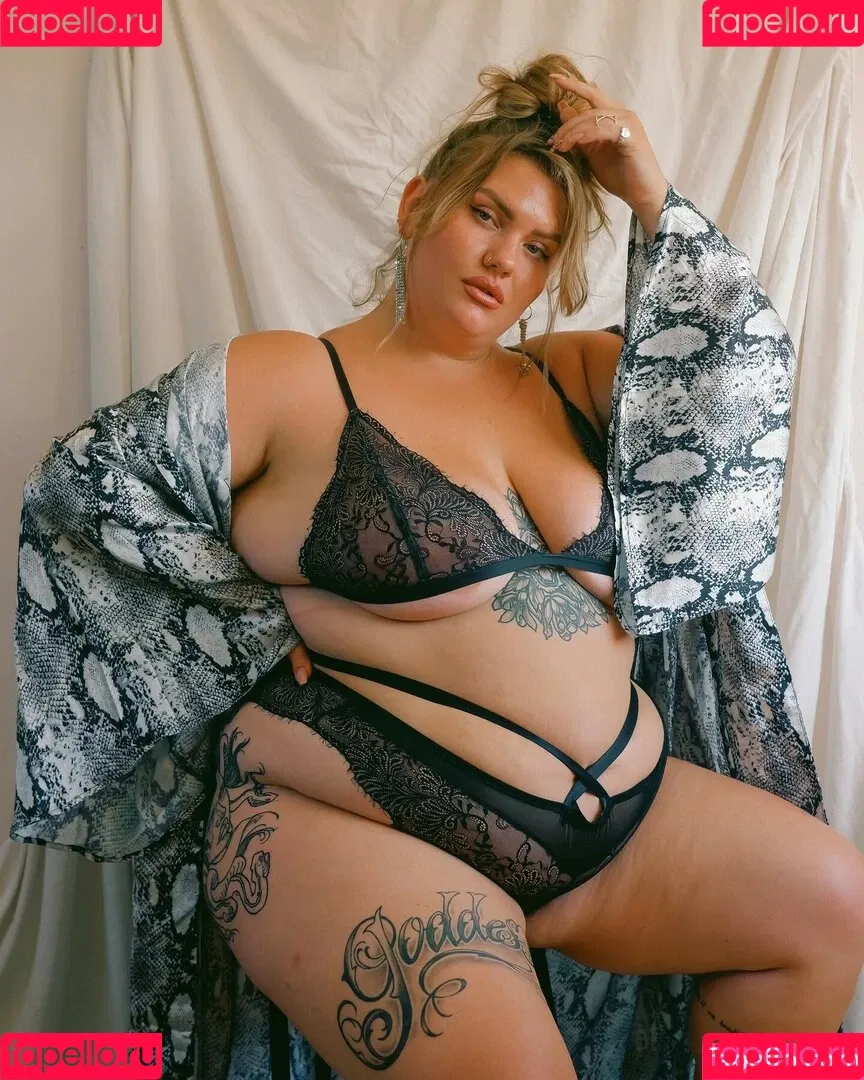 Lovaeij Onlyfans Photo Gallery 