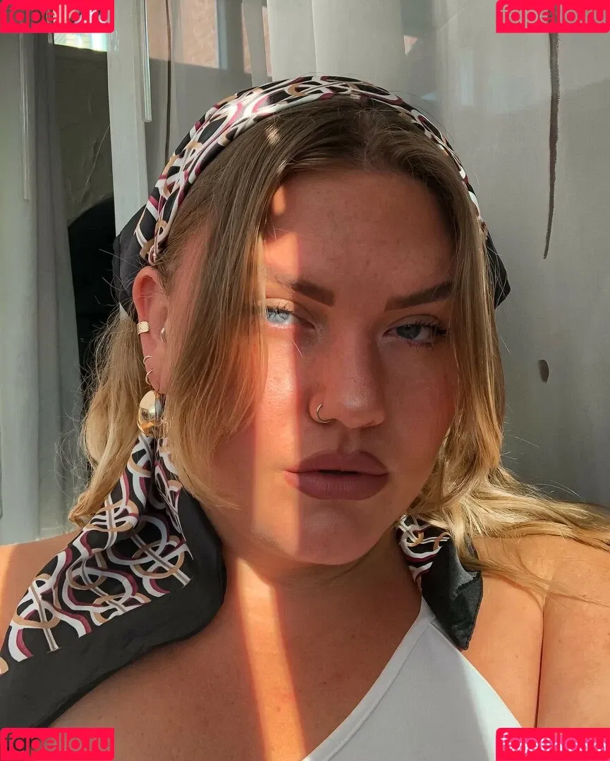 Lovaeij Onlyfans Photo Gallery 