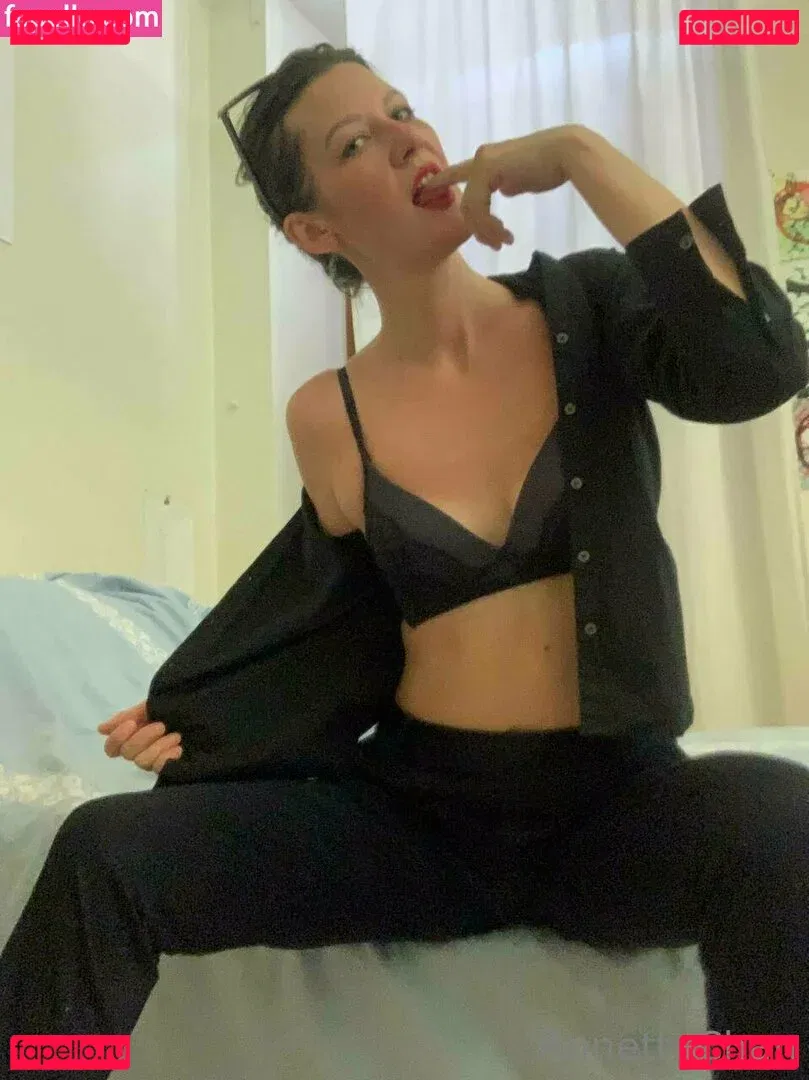 annettechan Onlyfans Photo Gallery 