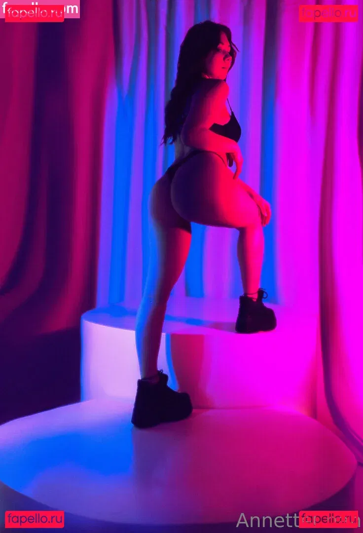 annettechan Onlyfans Photo Gallery 