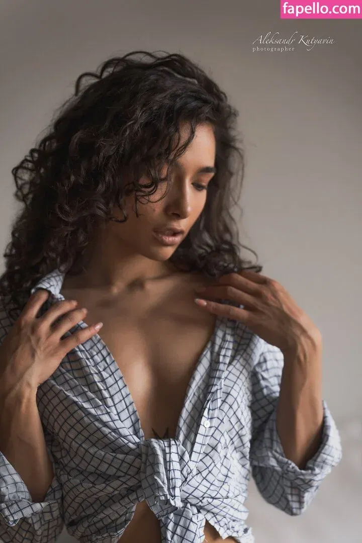 Nikol Beylik Onlyfans Photo Gallery 