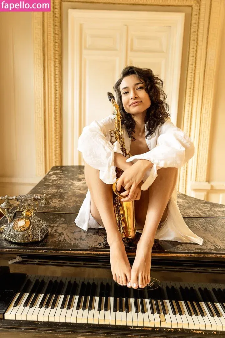 Nikol Beylik Onlyfans Photo Gallery 