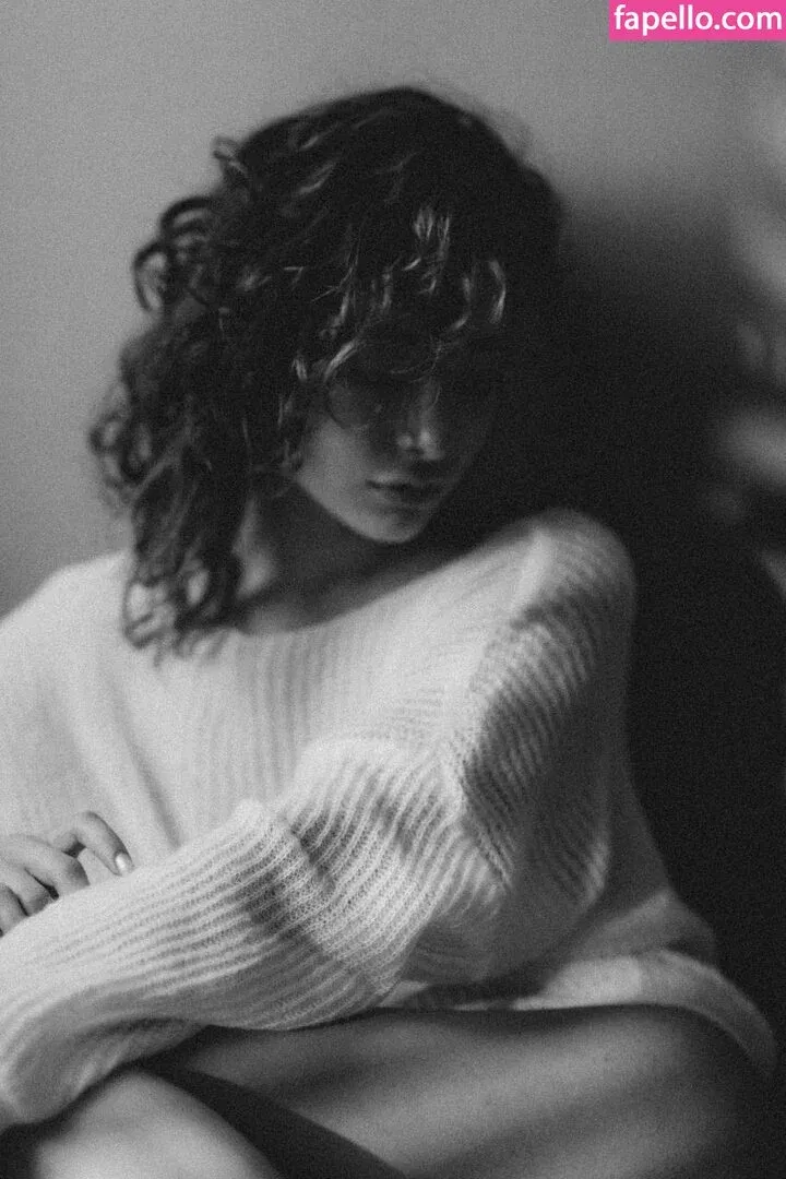 Nikol Beylik Onlyfans Photo Gallery 