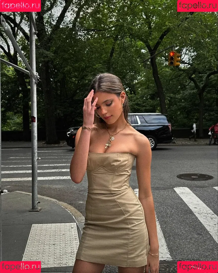 Ella Mendelsohn Onlyfans Photo Gallery 