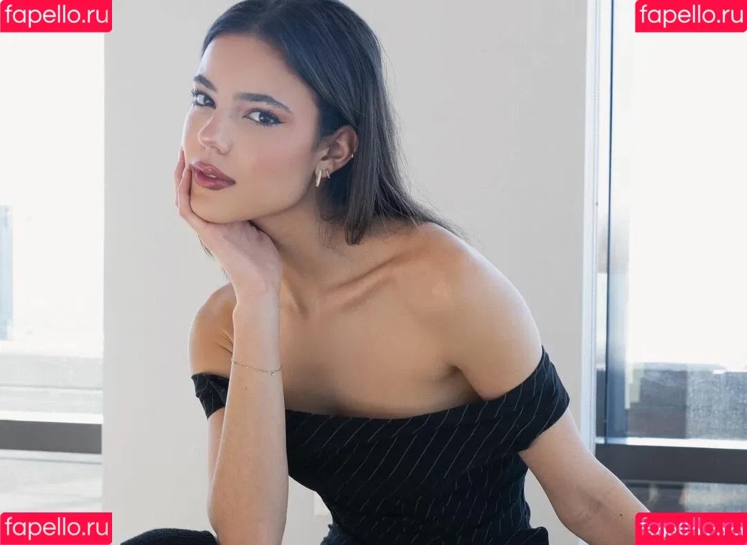 Ella Mendelsohn Onlyfans Photo Gallery 