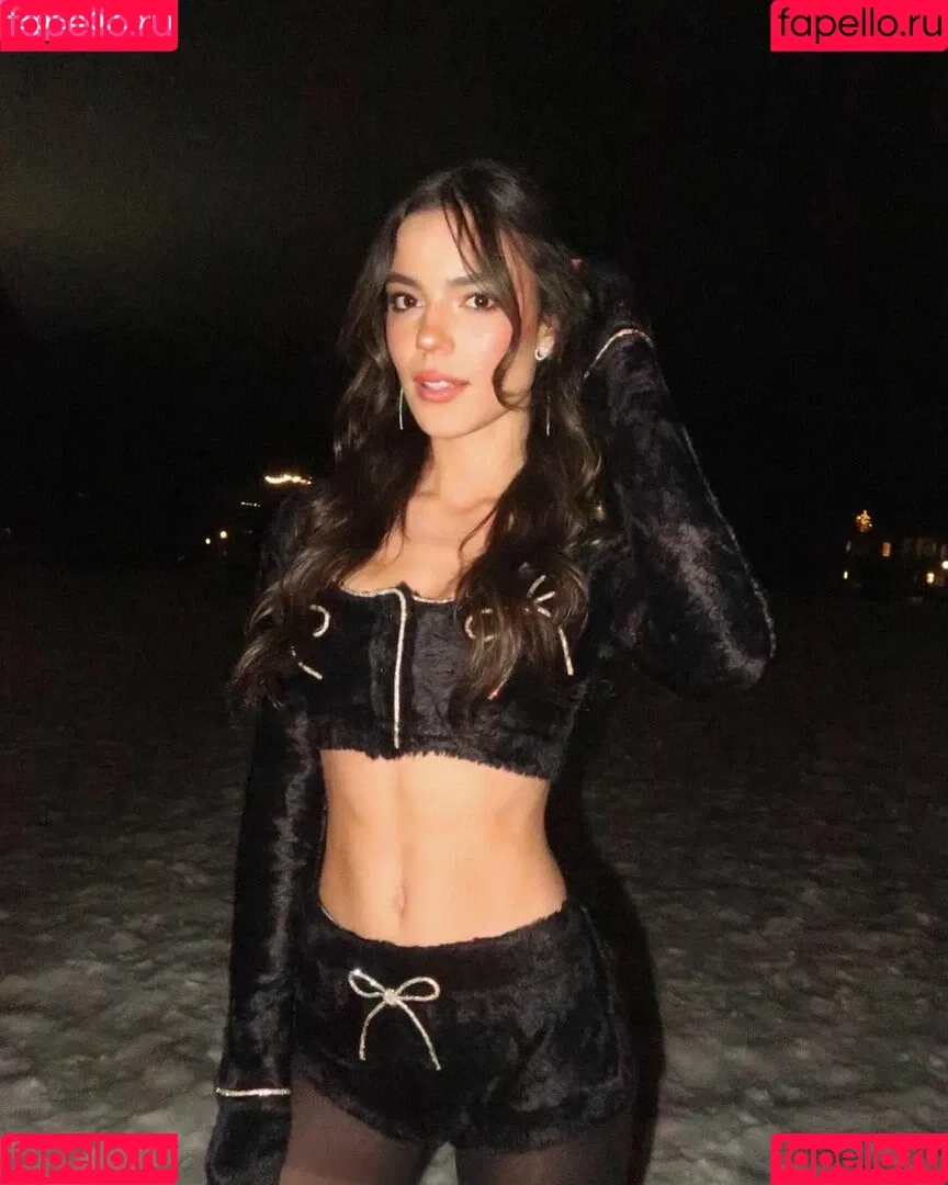 Ella Mendelsohn Onlyfans Photo Gallery 
