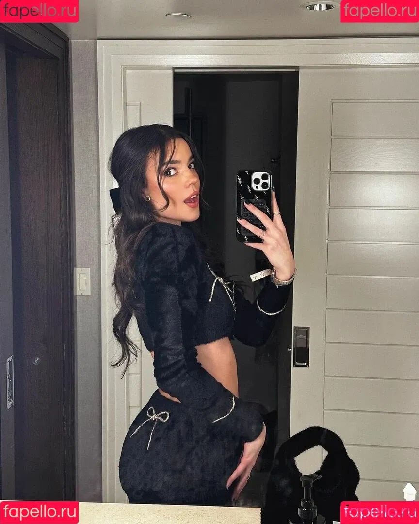 Ella Mendelsohn Onlyfans Photo Gallery 