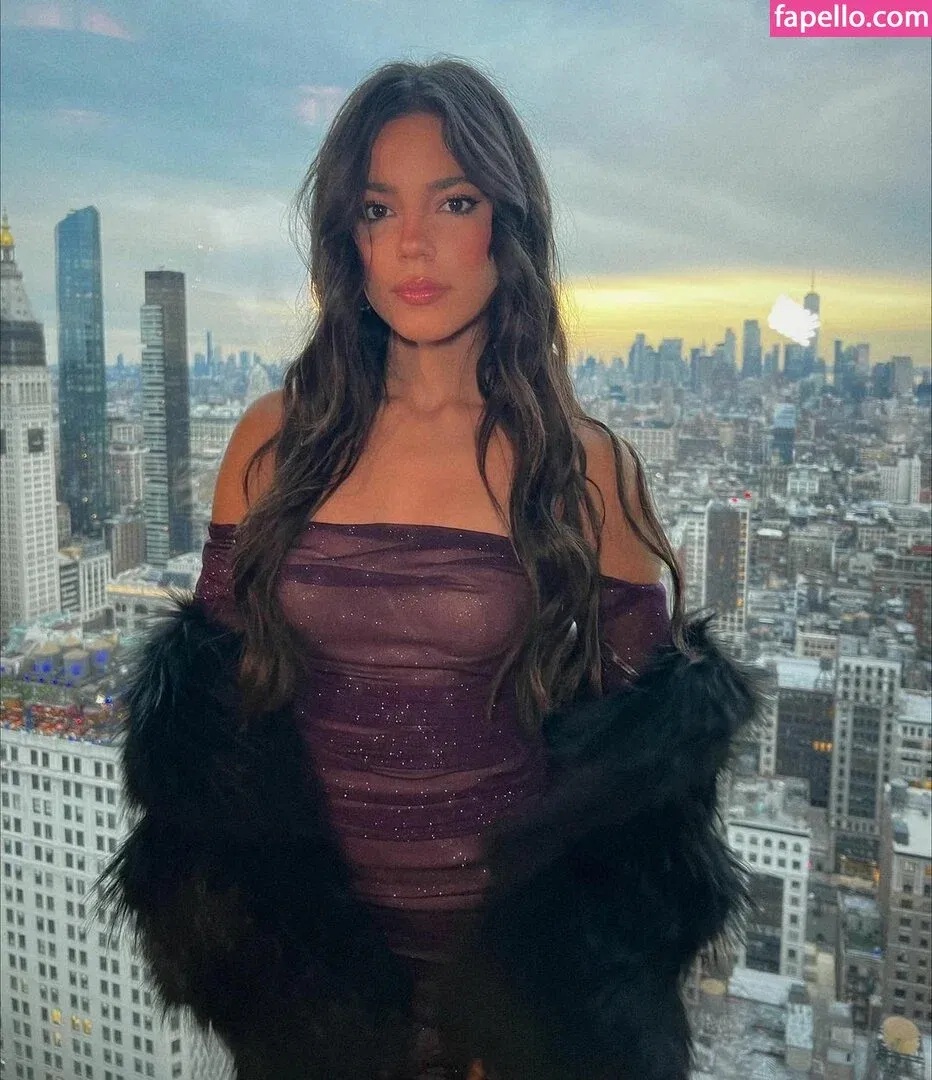 Ella Mendelsohn Onlyfans Photo Gallery 