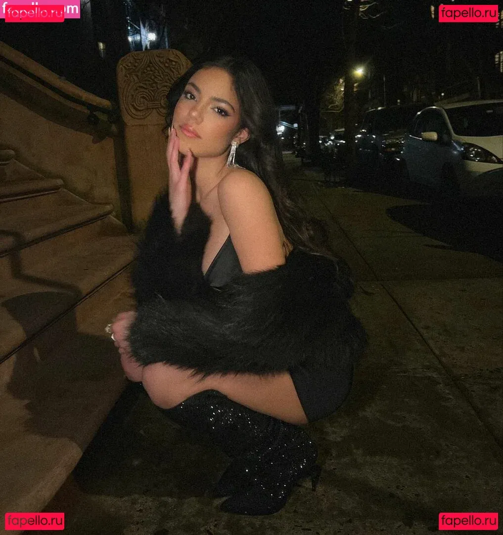 Ella Mendelsohn Onlyfans Photo Gallery 