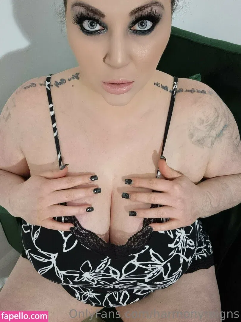 Harmony Reigns Onlyfans Photo Gallery 