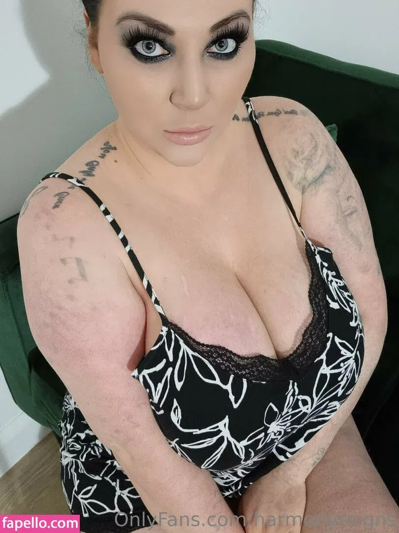 Harmony Reigns Onlyfans Photo Gallery 