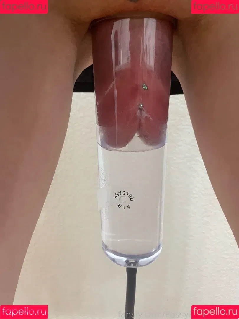 pussypumppeach Onlyfans Photo Gallery 