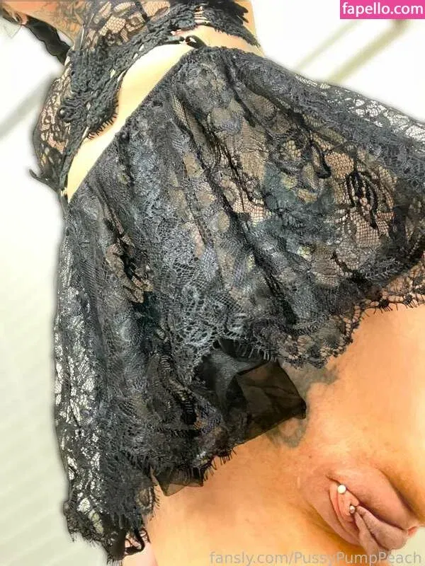 pussypumppeach Onlyfans Photo Gallery 