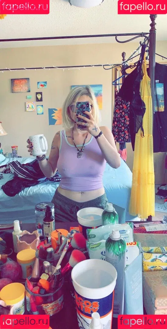Curthobain Onlyfans Photo Gallery 