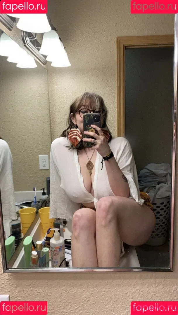Curthobain Onlyfans Photo Gallery 