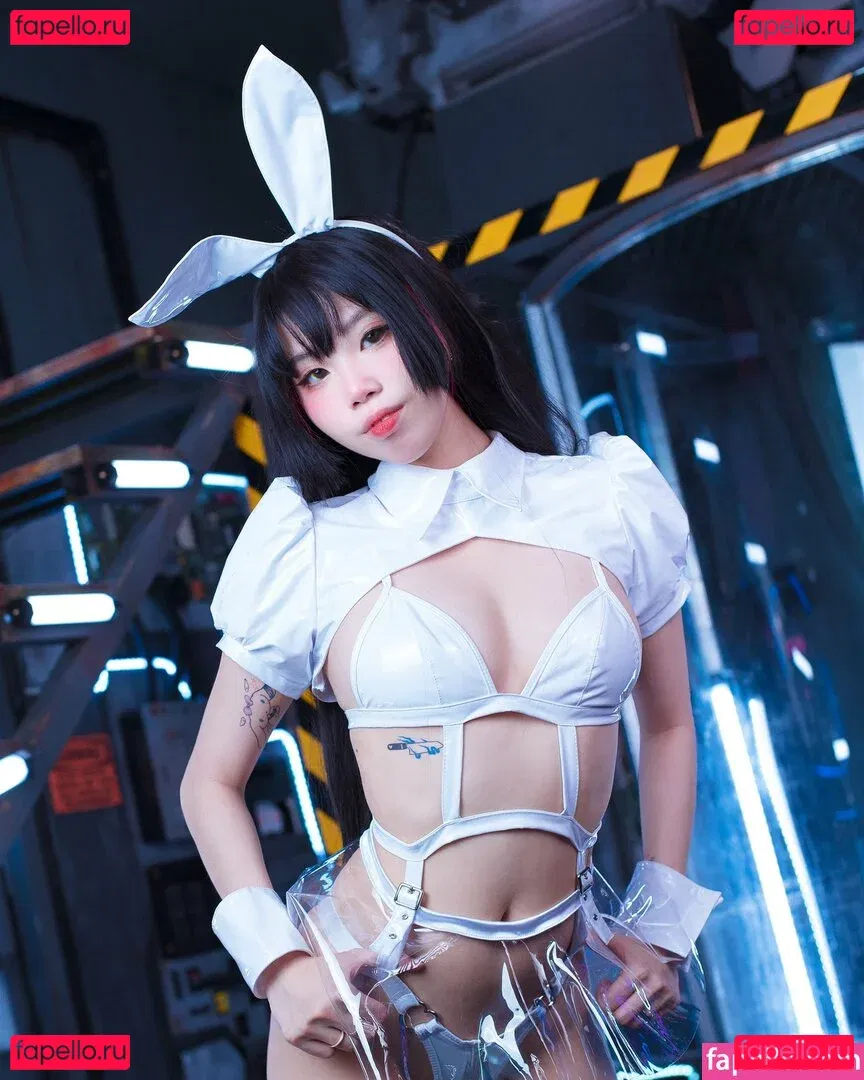 holo.saxual Onlyfans Photo Gallery 