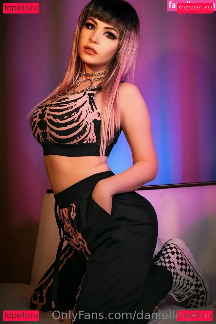 Danielle Beaulieu Onlyfans Photo Gallery 