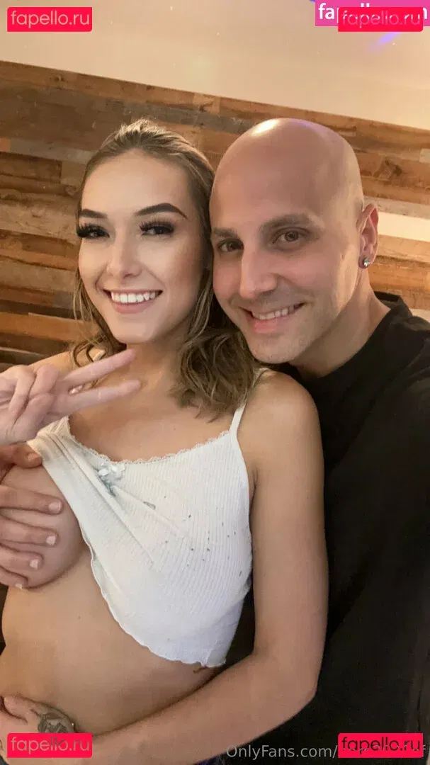 haro2020of Onlyfans Photo Gallery 