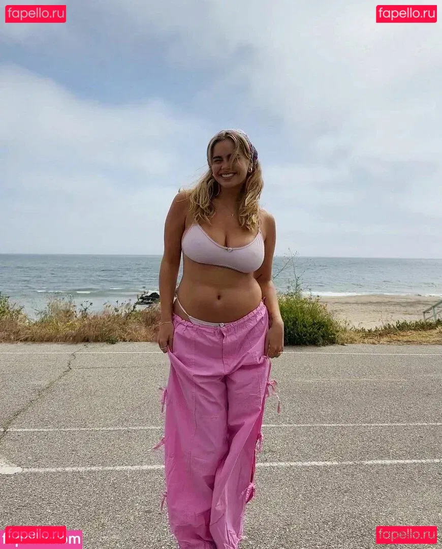 Courtnee Crews Onlyfans Photo Gallery 