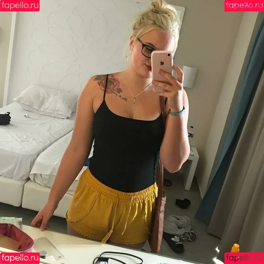 Kim Centamore Onlyfans Photo Gallery 
