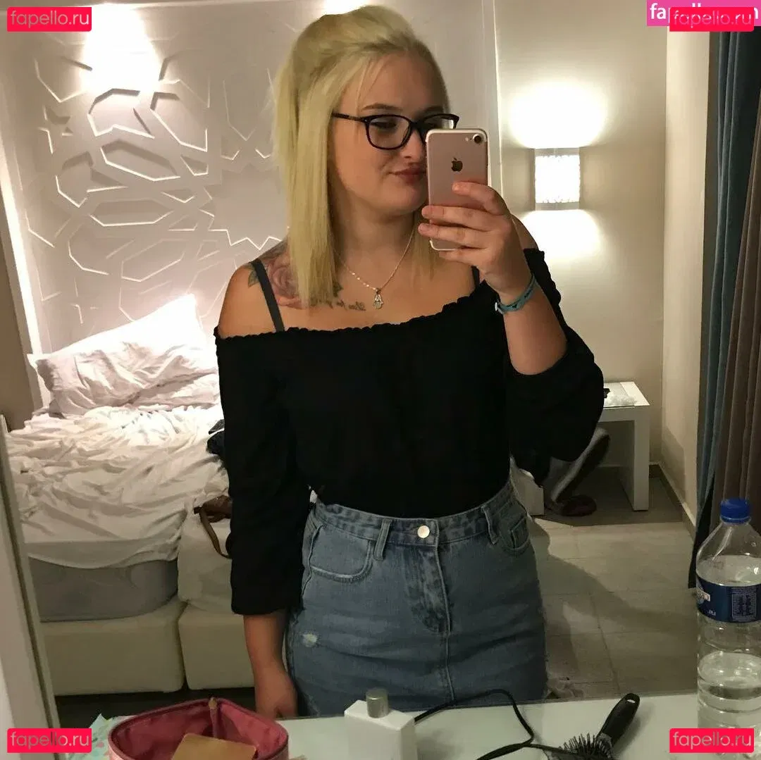 Kim Centamore Onlyfans Photo Gallery 