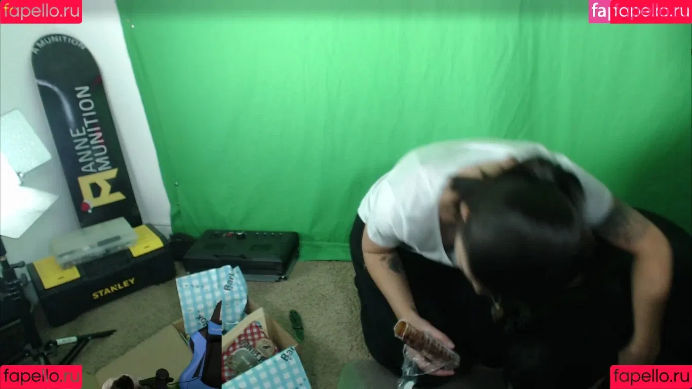 AnneMunition Onlyfans Photo Gallery 