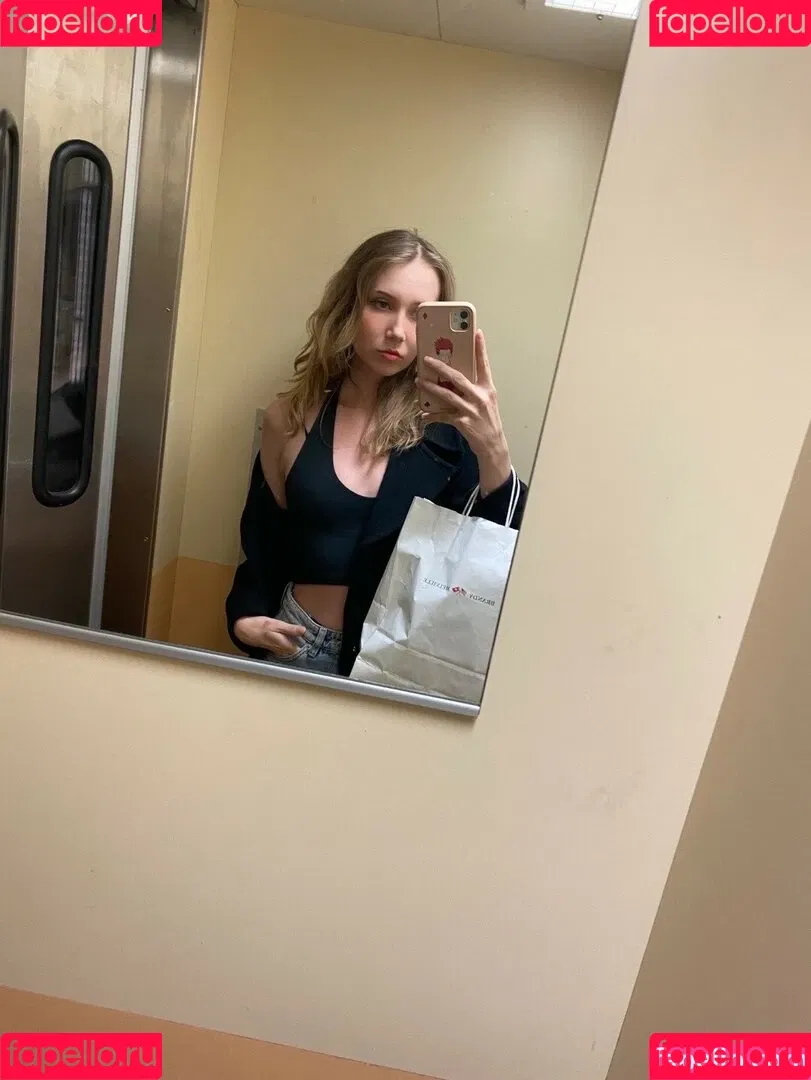 Apollolol Onlyfans Photo Gallery 