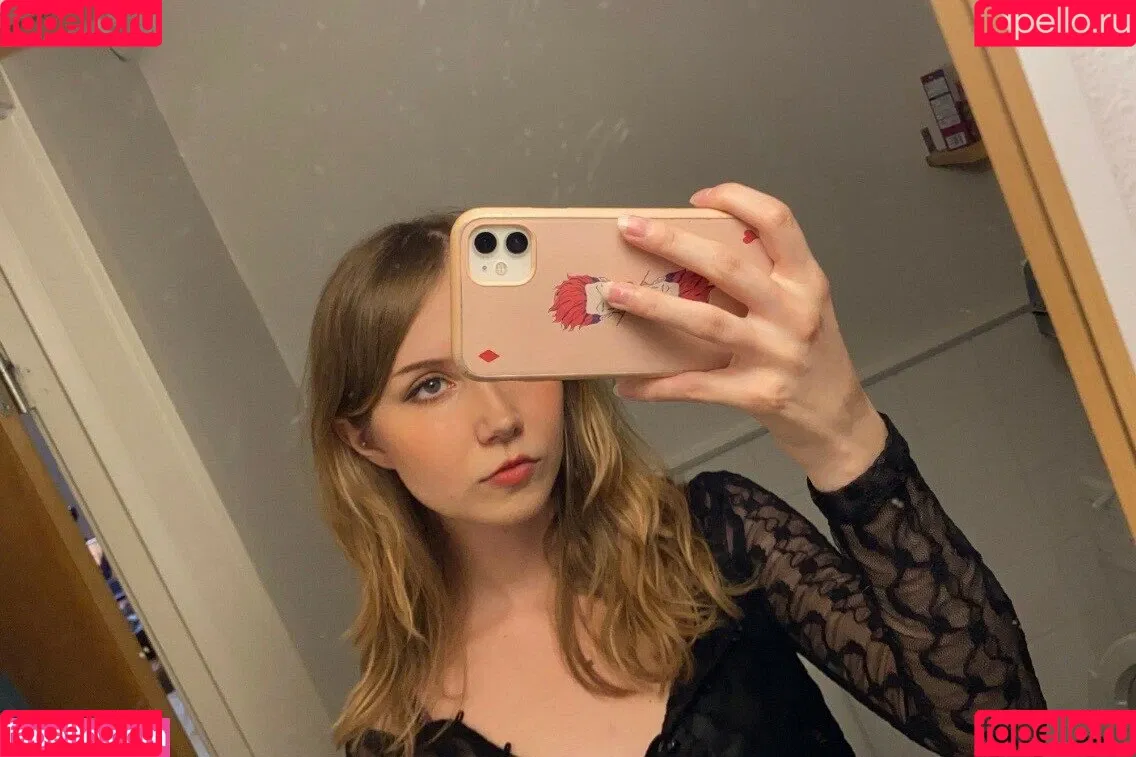 Apollolol Onlyfans Photo Gallery 