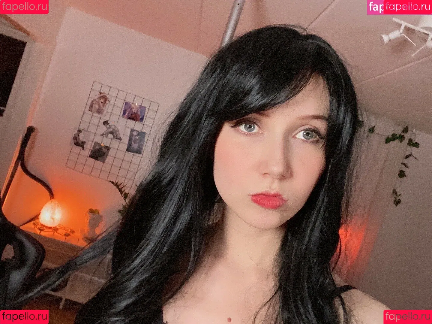 Apollolol Onlyfans Photo Gallery 