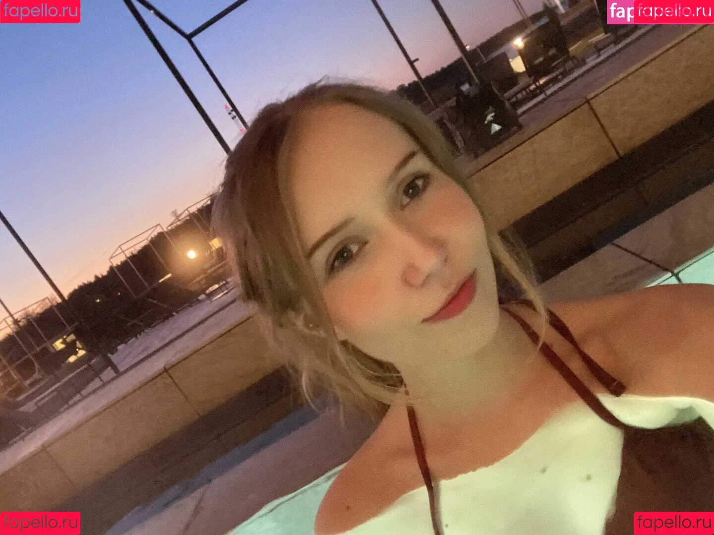 Apollolol Onlyfans Photo Gallery 