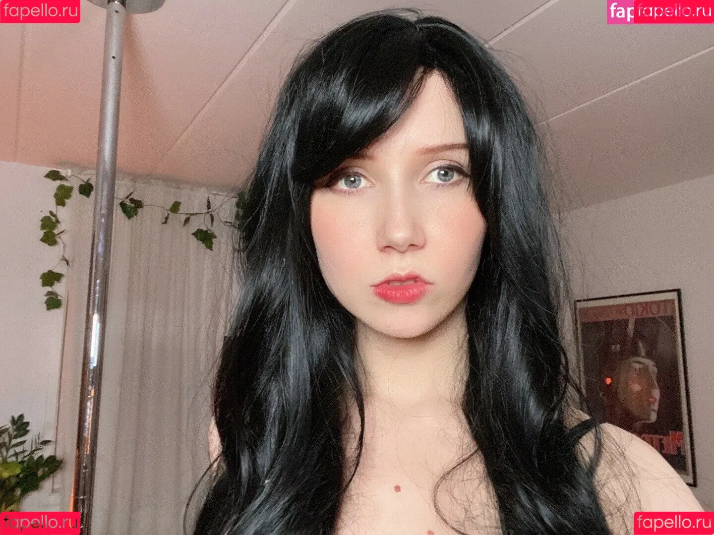 Apollolol Onlyfans Photo Gallery 