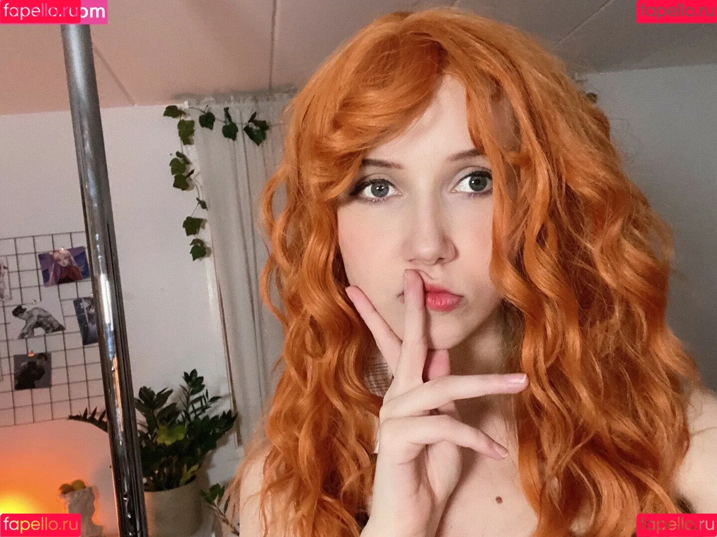 Apollolol Onlyfans Photo Gallery 