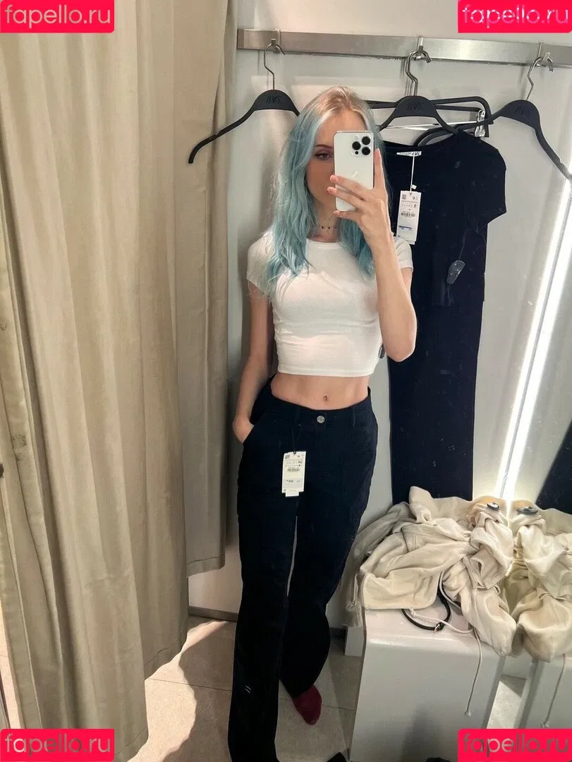 Apollolol Onlyfans Photo Gallery 