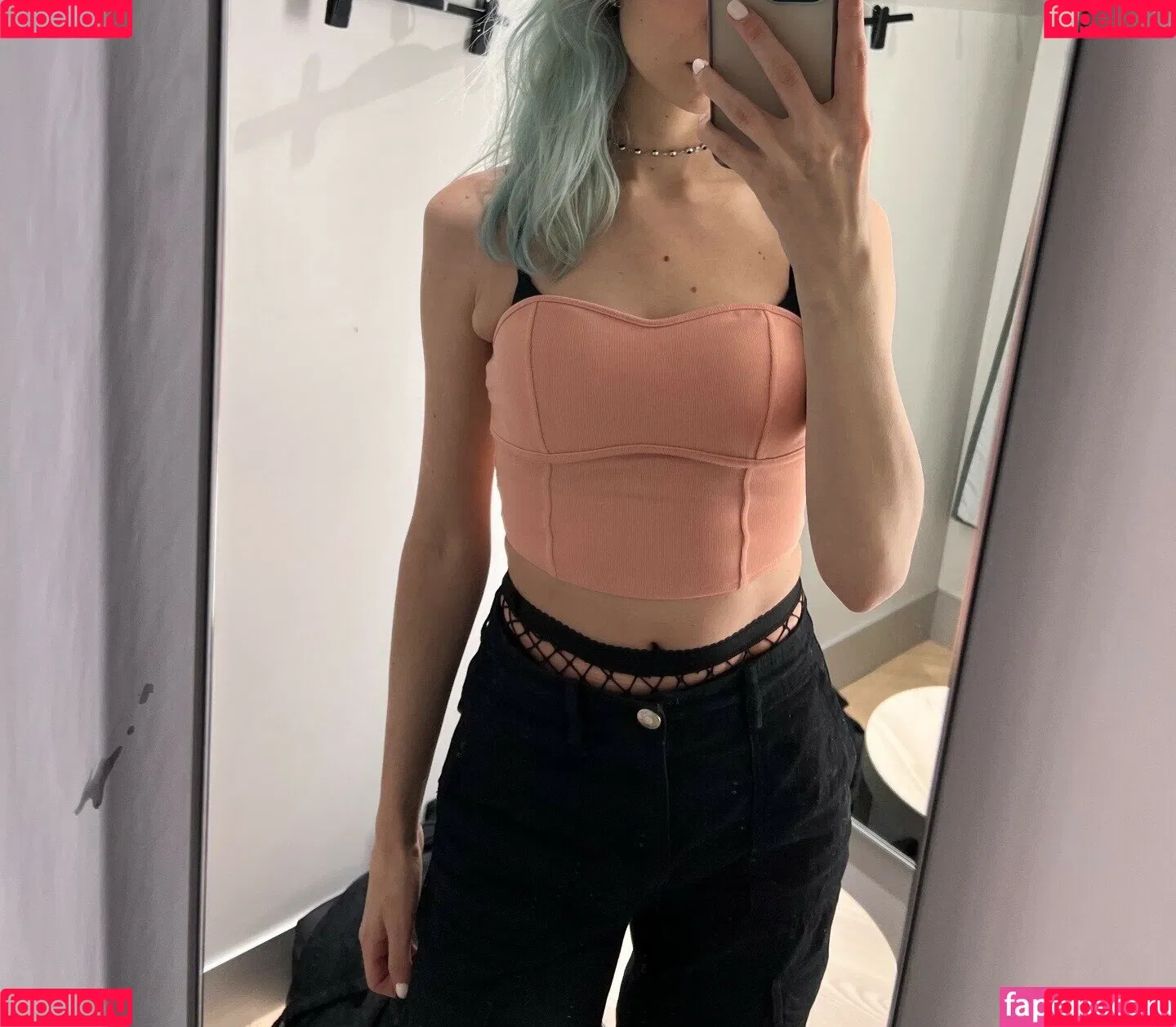 Apollolol Onlyfans Photo Gallery 
