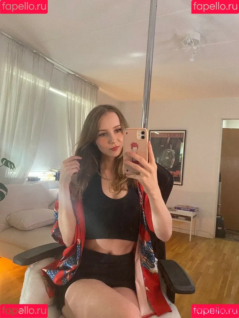 Apollolol Onlyfans Photo Gallery 
