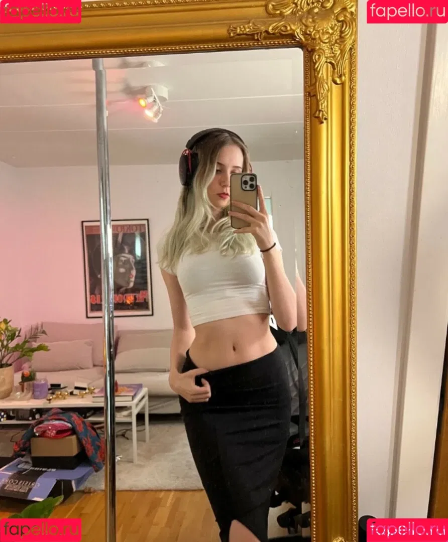 Apollolol Onlyfans Photo Gallery 