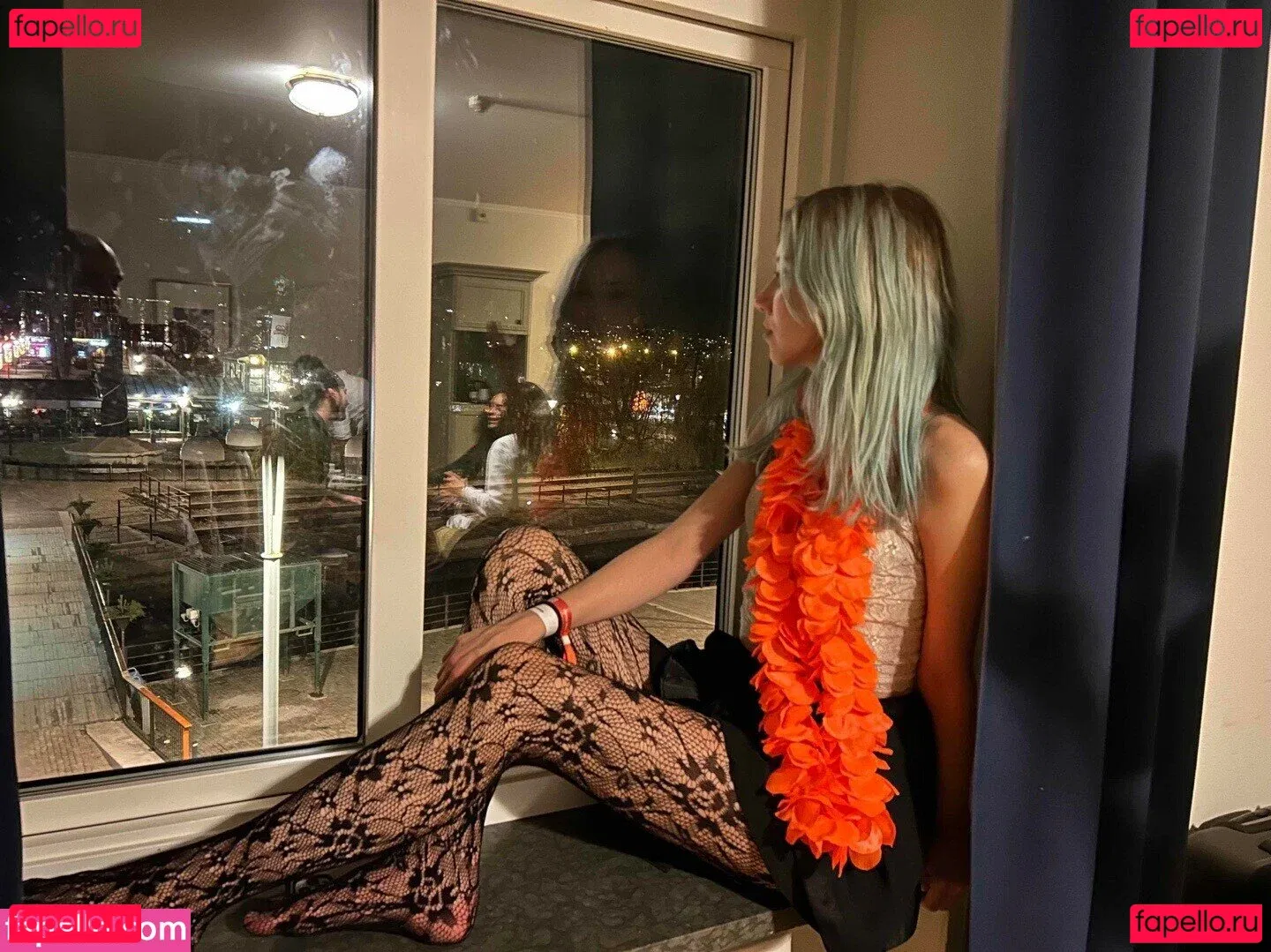 Apollolol Onlyfans Photo Gallery 